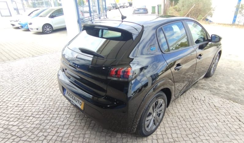 Peugeot e-208 completo