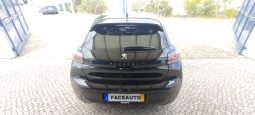 Peugeot e-208 completo