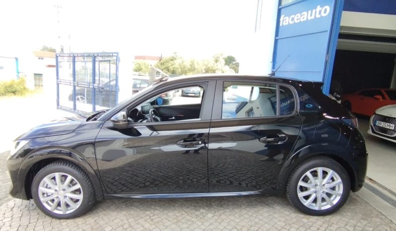 Peugeot e-208 completo