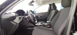 Peugeot e-208 completo