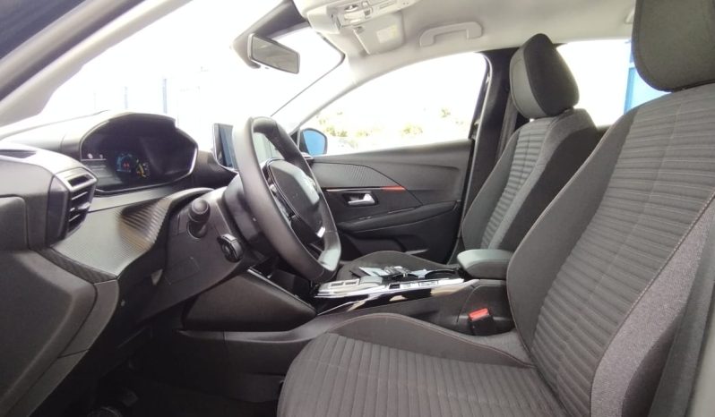 Peugeot e-208 completo