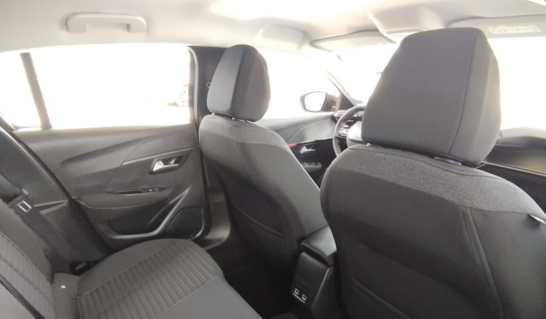 Peugeot e-208 completo