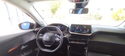 Peugeot e-208 completo