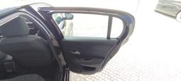 Peugeot e-208 completo