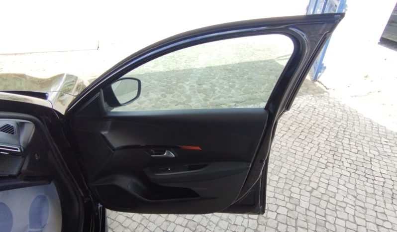 Peugeot e-208 completo