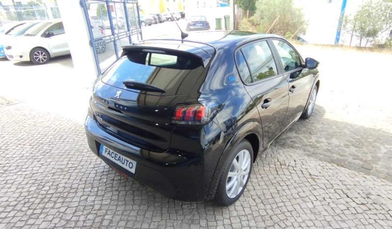 Peugeot e-208 completo