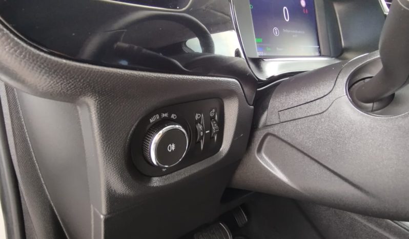Opel E-corsa completo
