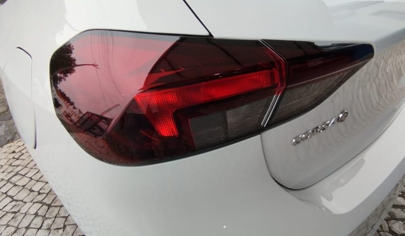 Opel E-corsa completo