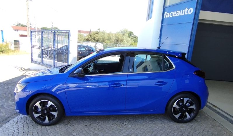 Opel E-Corsa completo