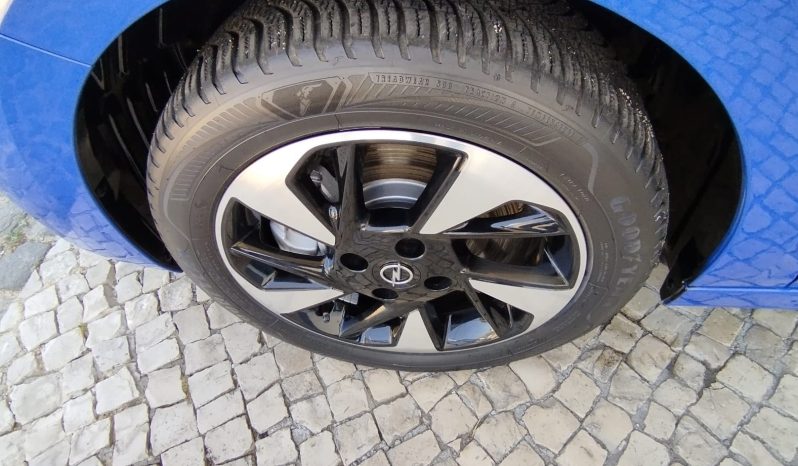 Opel E-Corsa completo