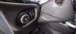 Opel E-Corsa completo