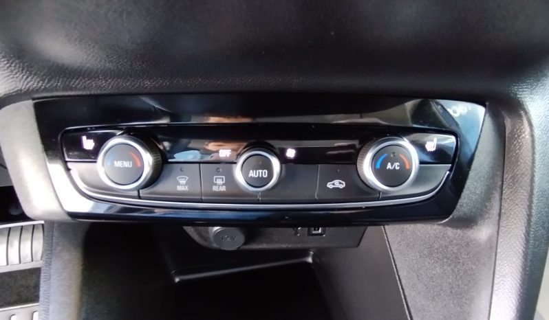 Opel E-Corsa completo