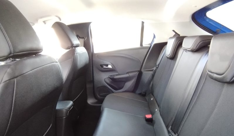 Opel E-Corsa completo
