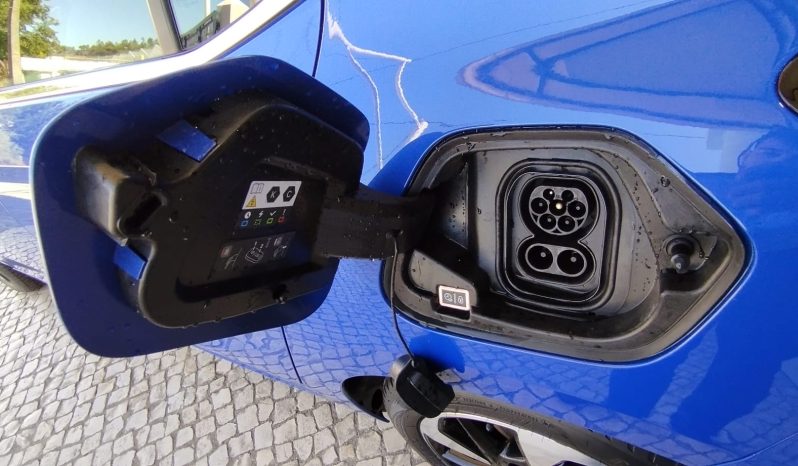 Opel E-Corsa completo