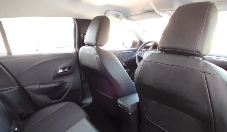 Opel E-Corsa completo