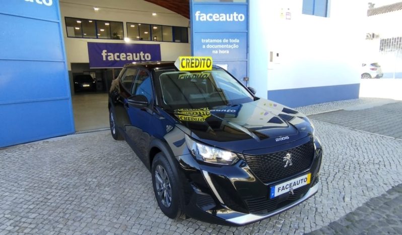 Peugeot e-2008 completo