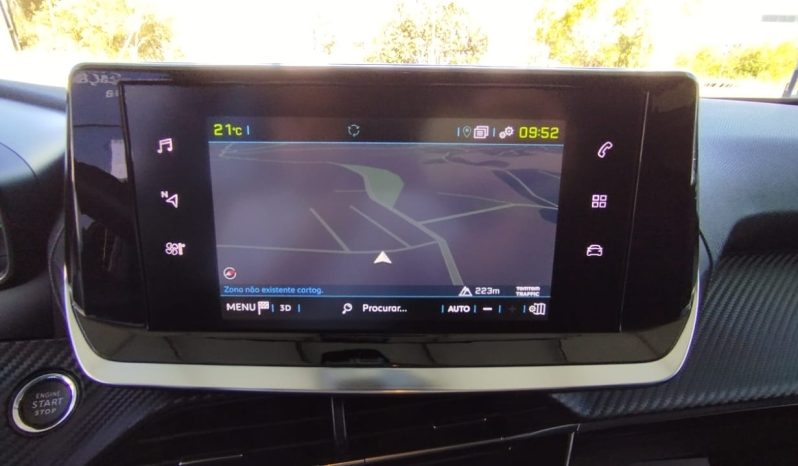 Peugeot e-2008 completo