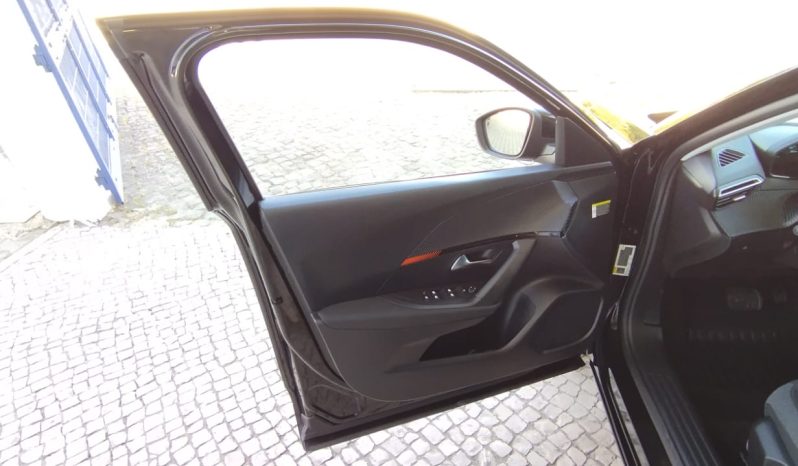 Peugeot e-2008 completo