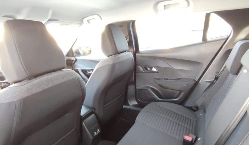 Peugeot e-2008 completo