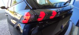 Peugeot e-2008 completo