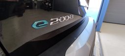 Peugeot e-2008 completo