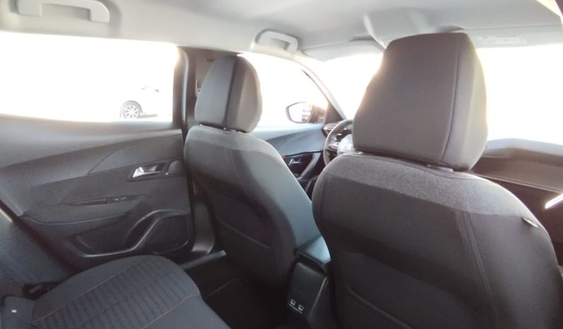 Peugeot e-2008 completo