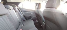 Peugeot e-2008 completo