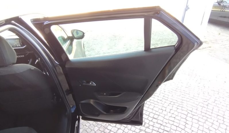 Peugeot e-2008 completo