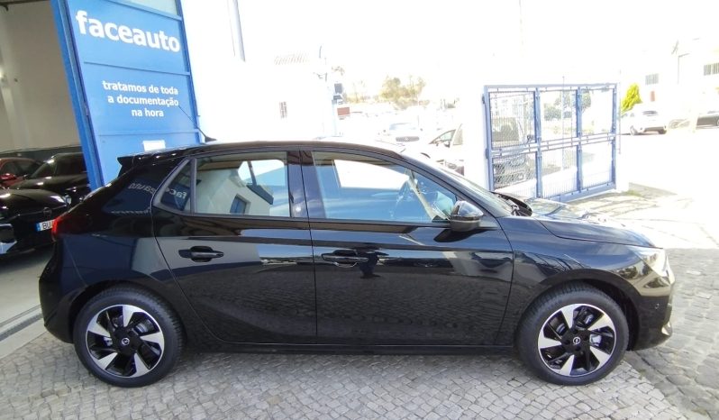 Opel E-Corsa completo