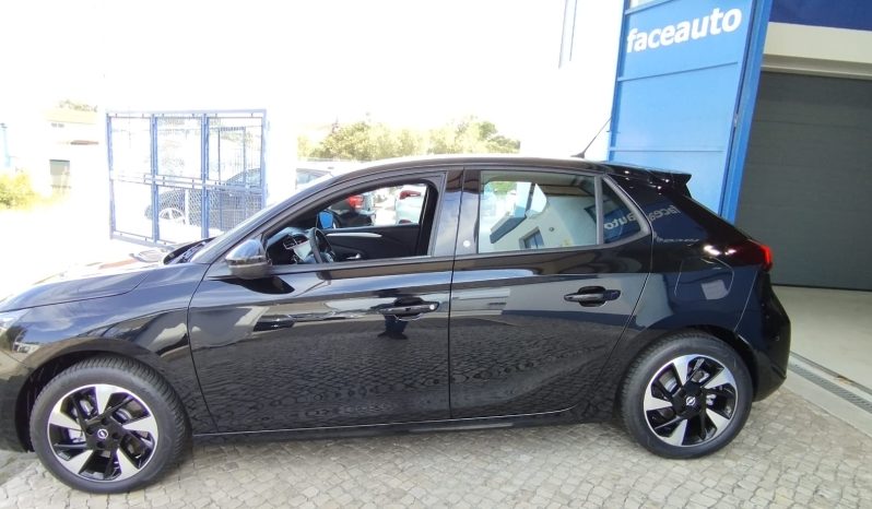 Opel E-Corsa completo