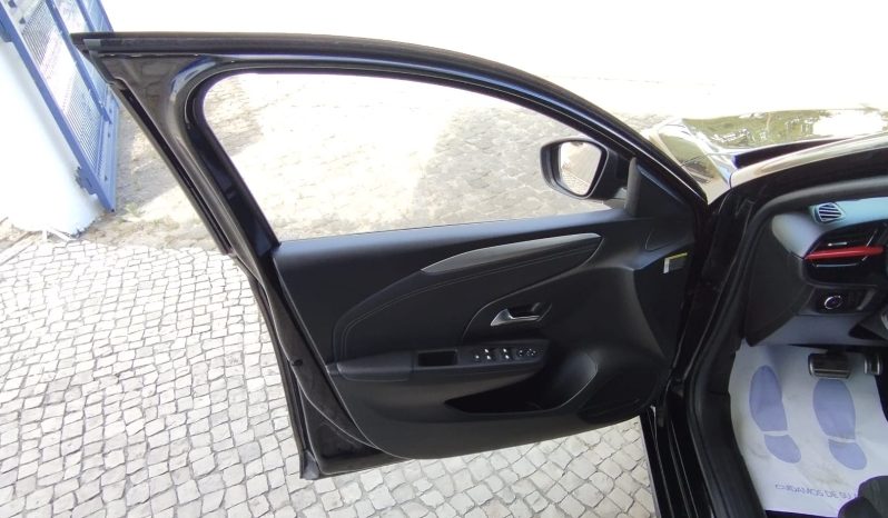 Opel E-Corsa completo
