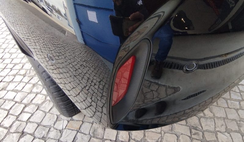 Opel E-Corsa completo