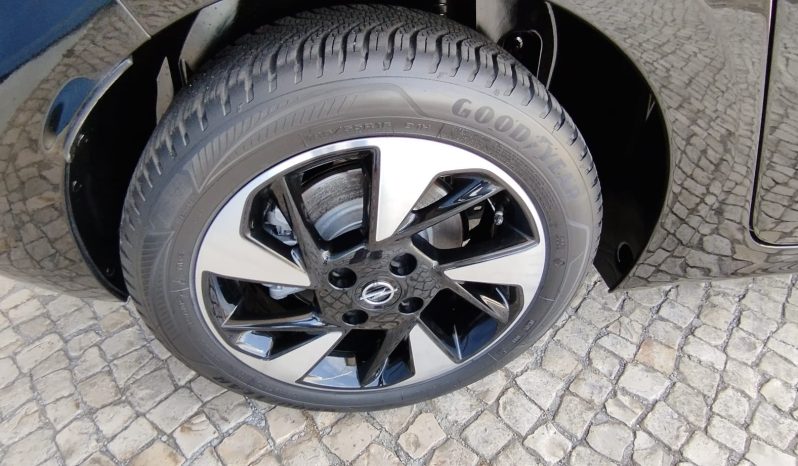 Opel E-Corsa completo
