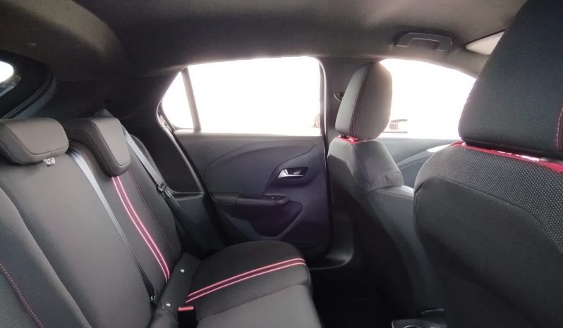 Opel E-Corsa completo