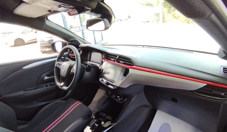 Opel E-Corsa completo