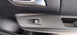 Opel E-Corsa completo