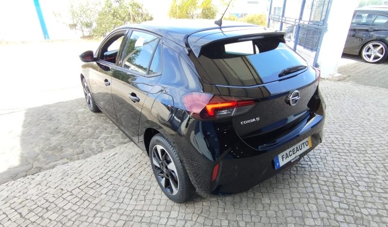 Opel E-Corsa completo
