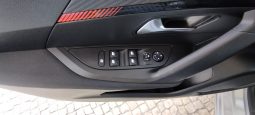 Peugeot e-2008 completo
