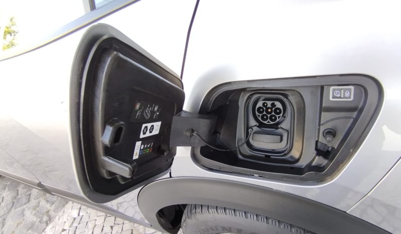Peugeot e-2008 completo