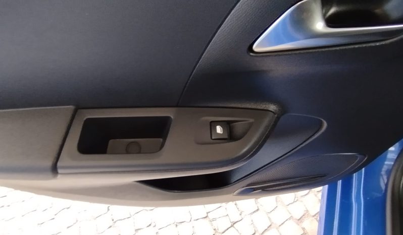 Opel e-Corsa completo