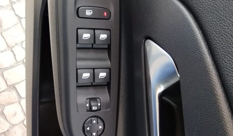 Opel e-Corsa completo