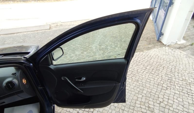 Dacia Logan completo