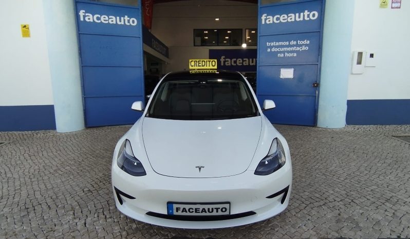 Tesla Model 3 completo