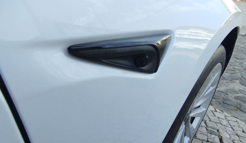 Tesla Model 3 completo