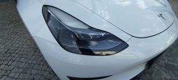 Tesla Model 3 completo
