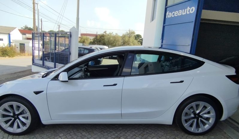 Tesla Model 3 completo
