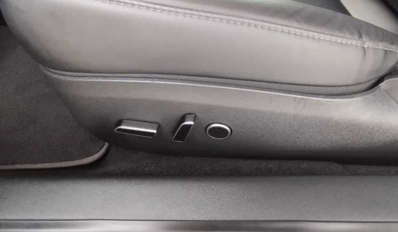 Tesla Model 3 completo