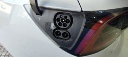 Tesla Model 3 completo