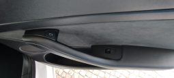 Tesla Model 3 completo