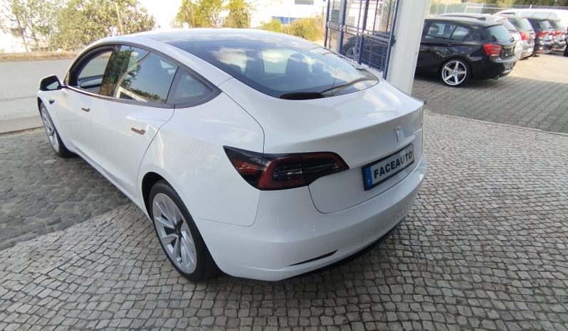 Tesla Model 3 completo